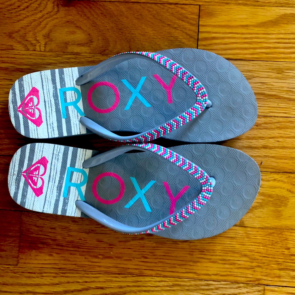 ROXY flip flops